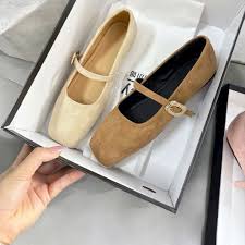 Giày Mary Jane đế bệt thanh lịch cho nữ